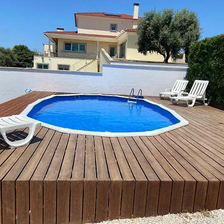 Casa Ameixa * אלקובאקה